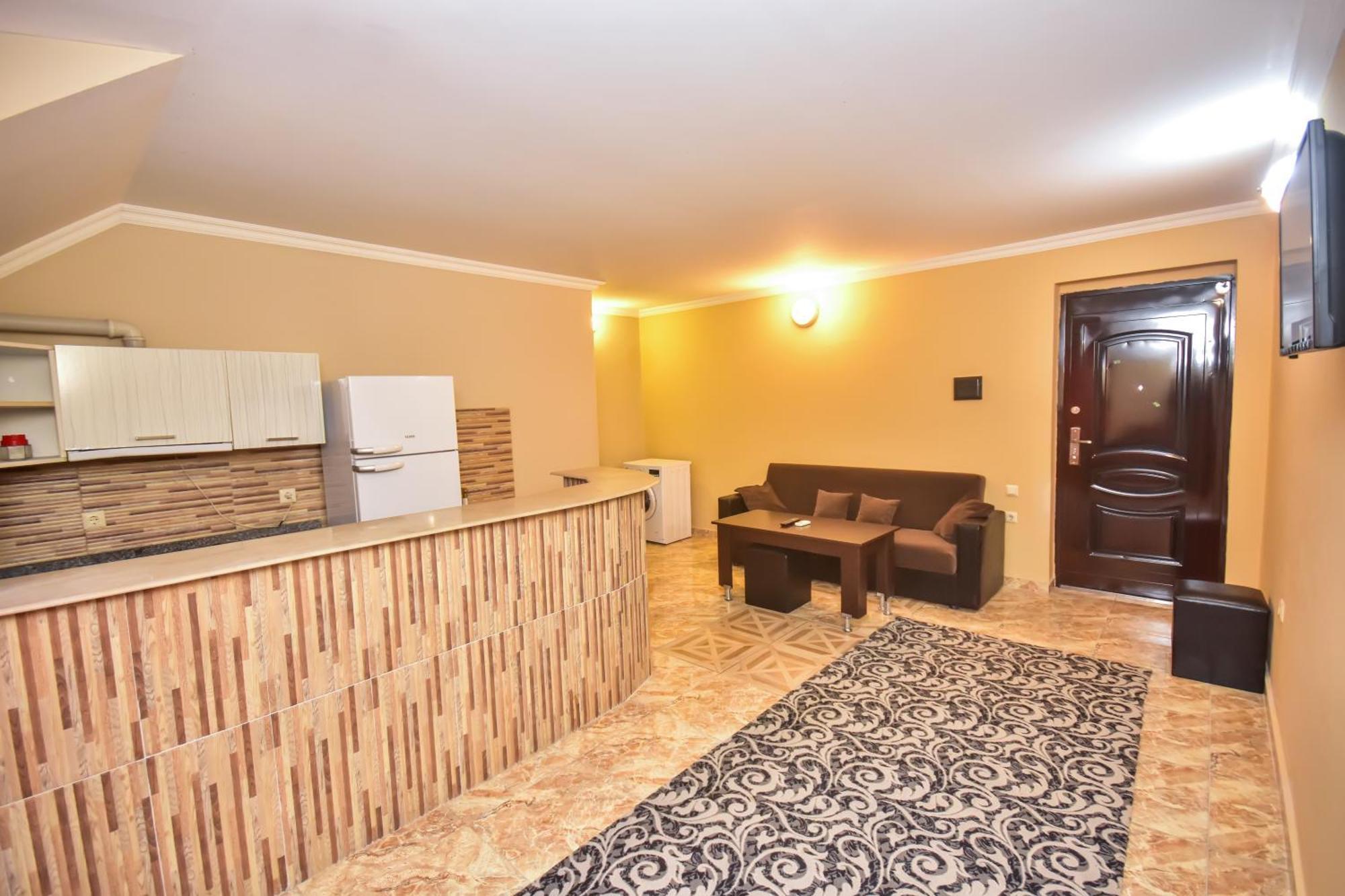 Family Apartments In Batum Dış mekan fotoğraf